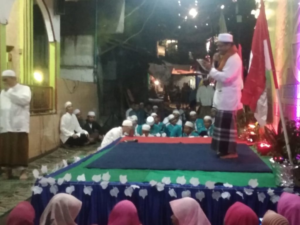 Rutinitas Setiap Tahun, Pedagang Minangkabau Bersama Warga  Menyelenggarakan Maulid Nabi Muhammad SAW